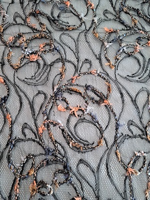 dentelle haute couture noire – broderies en relief & fils artistiques